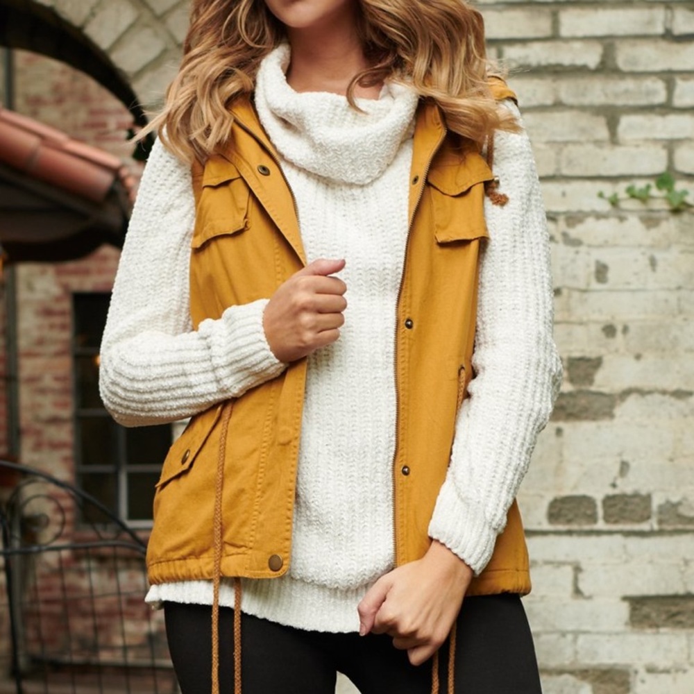 Zip-Up Vest (Mustard) Size M